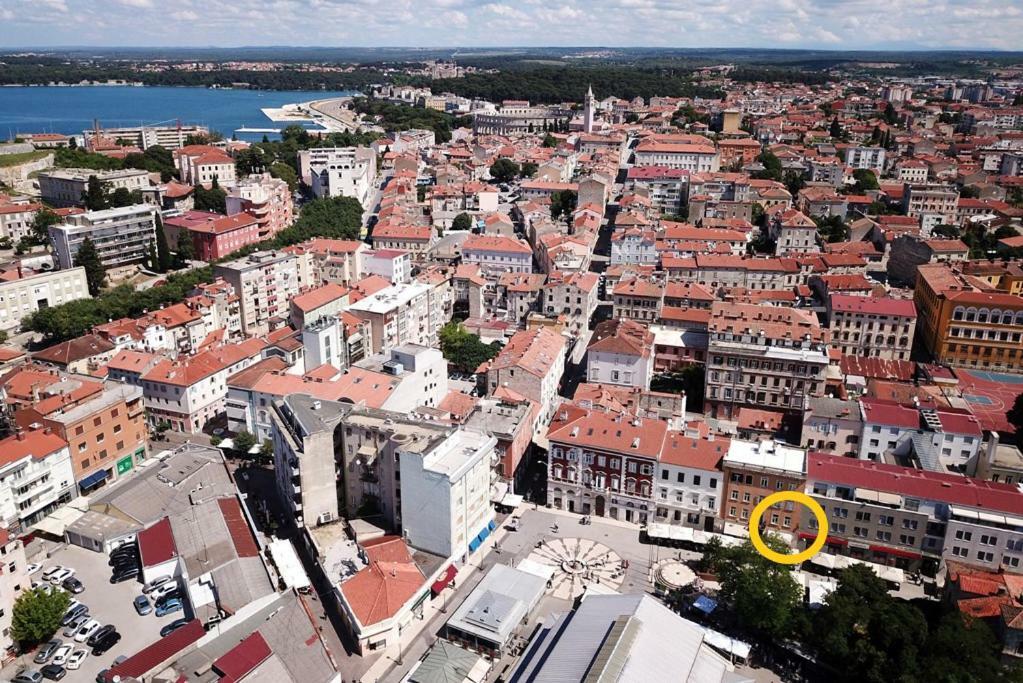 Markaat Apartment Pula Exterior photo