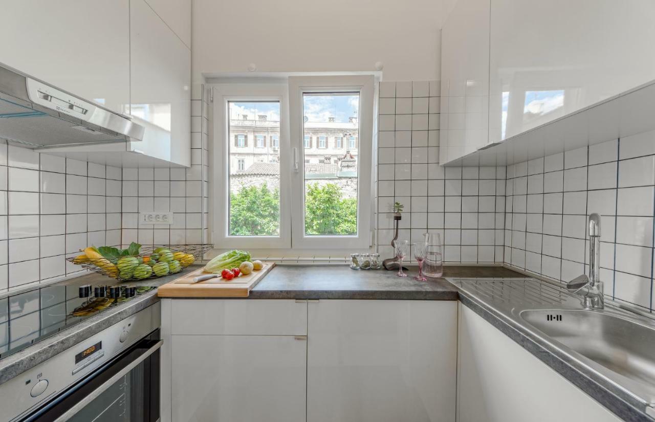 Markaat Apartment Pula Exterior photo