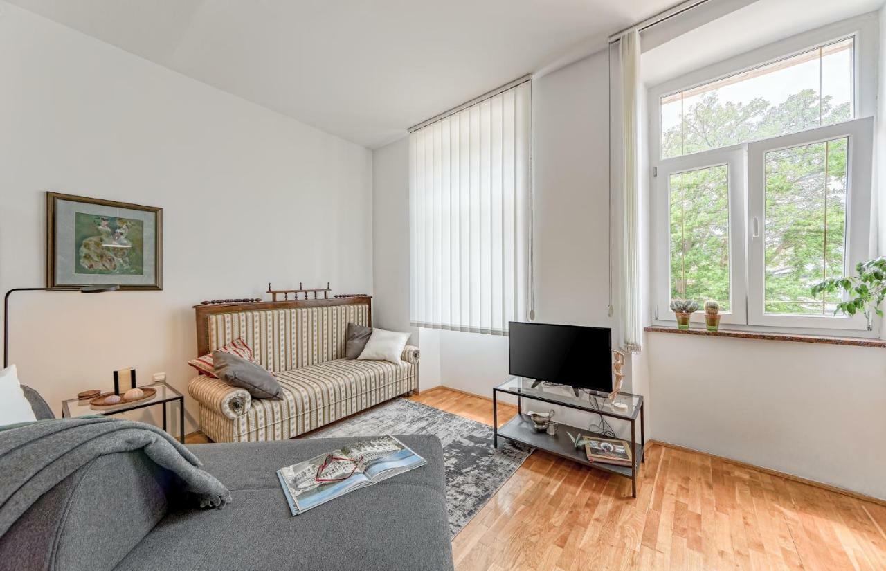 Markaat Apartment Pula Exterior photo